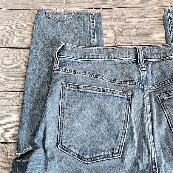 Madewell sz 27 slim boyfriend crop cut off jeans, distressed knees - Picture 11 of 13